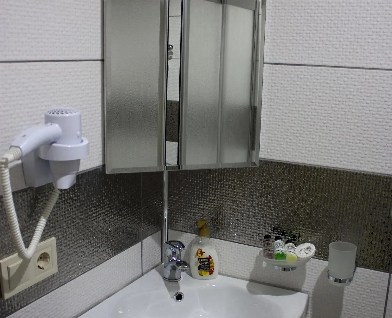 Istanbul Central Hotel 2*,